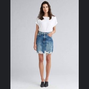 🆕Hudson Jeans‎ Lulu Frayed Denim Skirt Overshadow